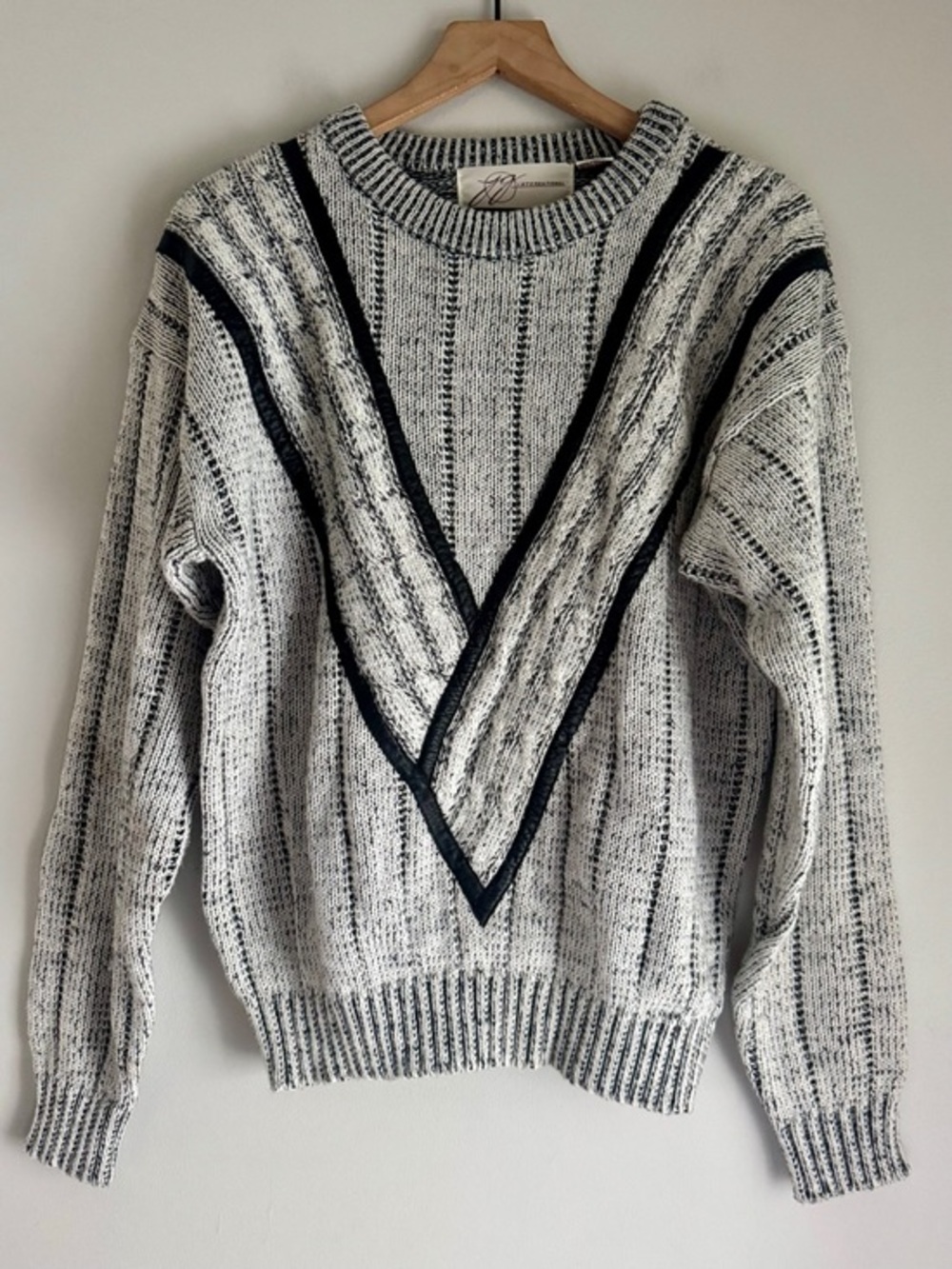 Vintage 80’s JG International Crewneck Pullover Cable Knit Leather Trim Sweater